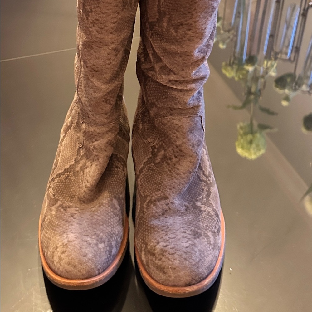Sharnell II Waterproof Cold Weather Suede Tall Boots Taupe Snake 9.5